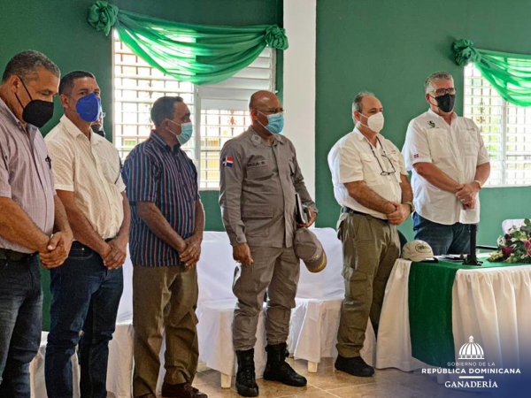 Director General de Ganadería sostiene encuentro con ganaderos de Monseñor Nouel