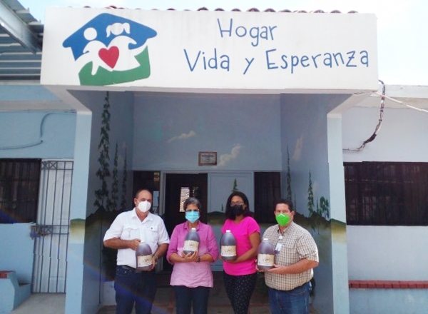 Dirección General de Ganadería realizó donativos de miel a tres orfanatos de niños